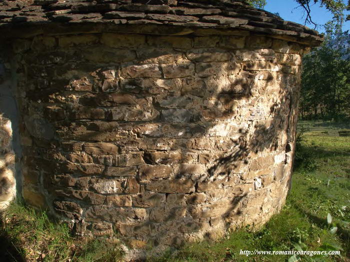 DETALLE DEL LADO SUR ABSIDAL
